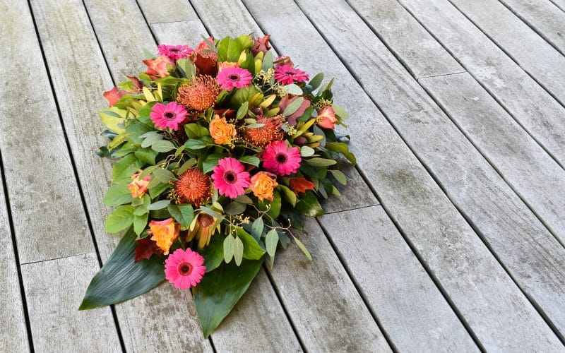 Funeral,Theme,:,Teardrop,Flower,Arrangement.