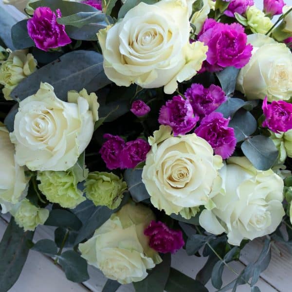 Bouquet,Of,Fresh,Flowers.,White,Roses.,Funeral,Flowers.